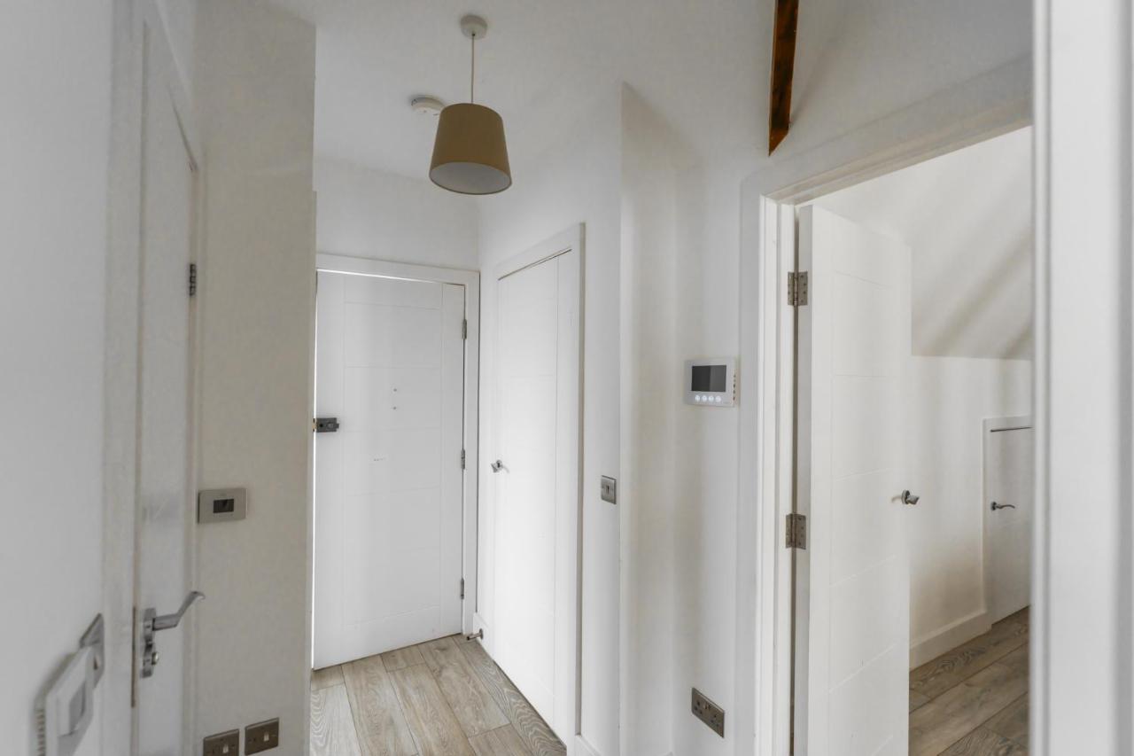 Top Floor Apartment High Street Kensington Londýn Exteriér fotografie