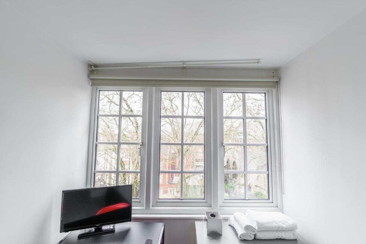 Top Floor Apartment High Street Kensington Londýn Exteriér fotografie